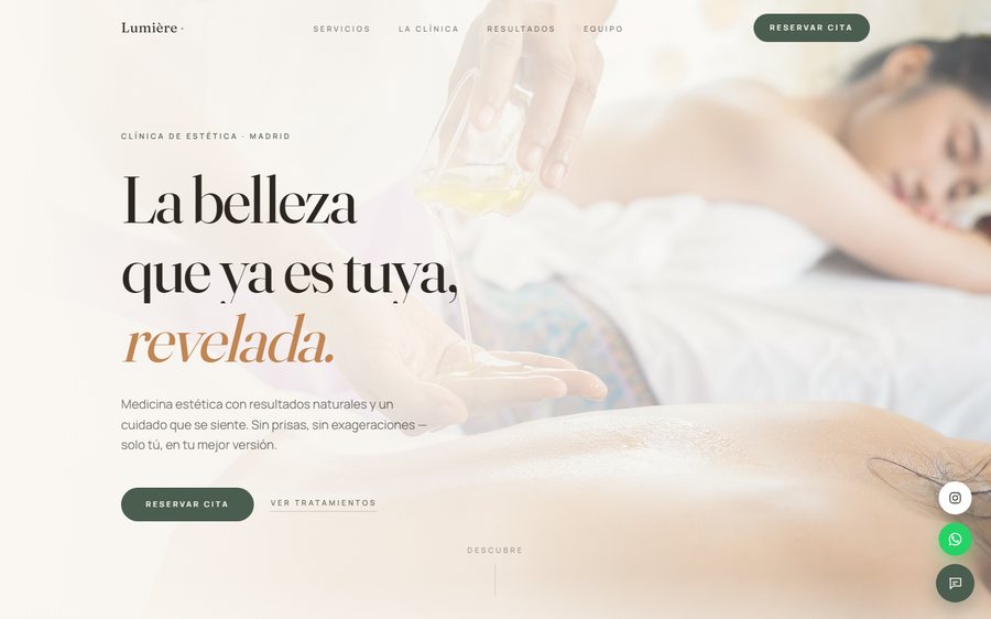 Vista de la web de Lumière Clinic